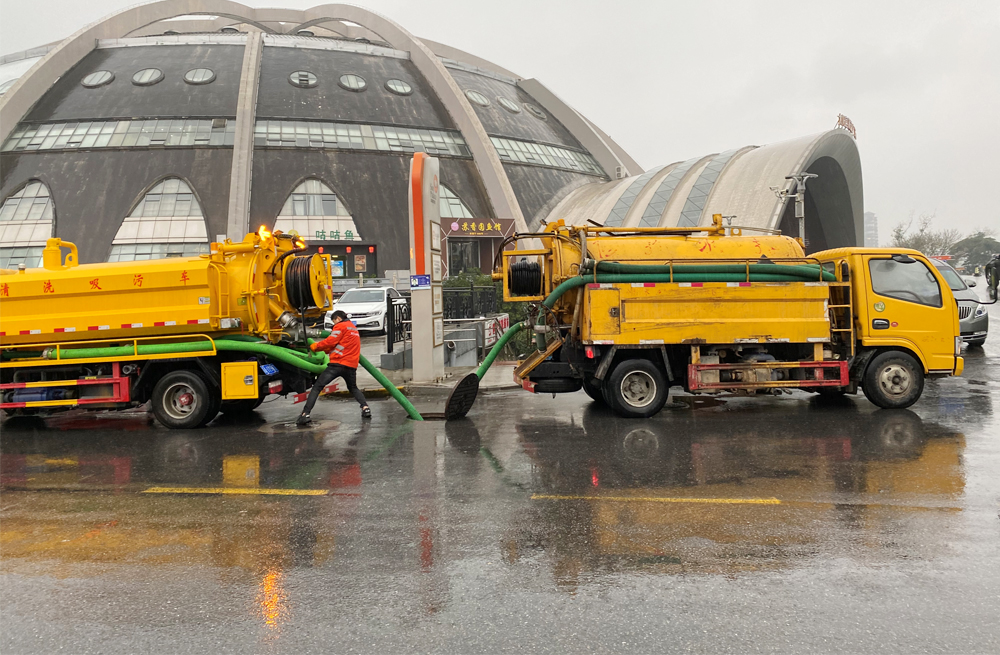 271紫竹林商场管道清淤